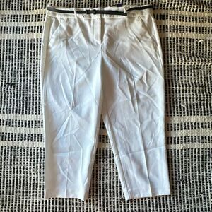 Apt 9. size 16 White capri Torie Mid rise Black belt pants NWT